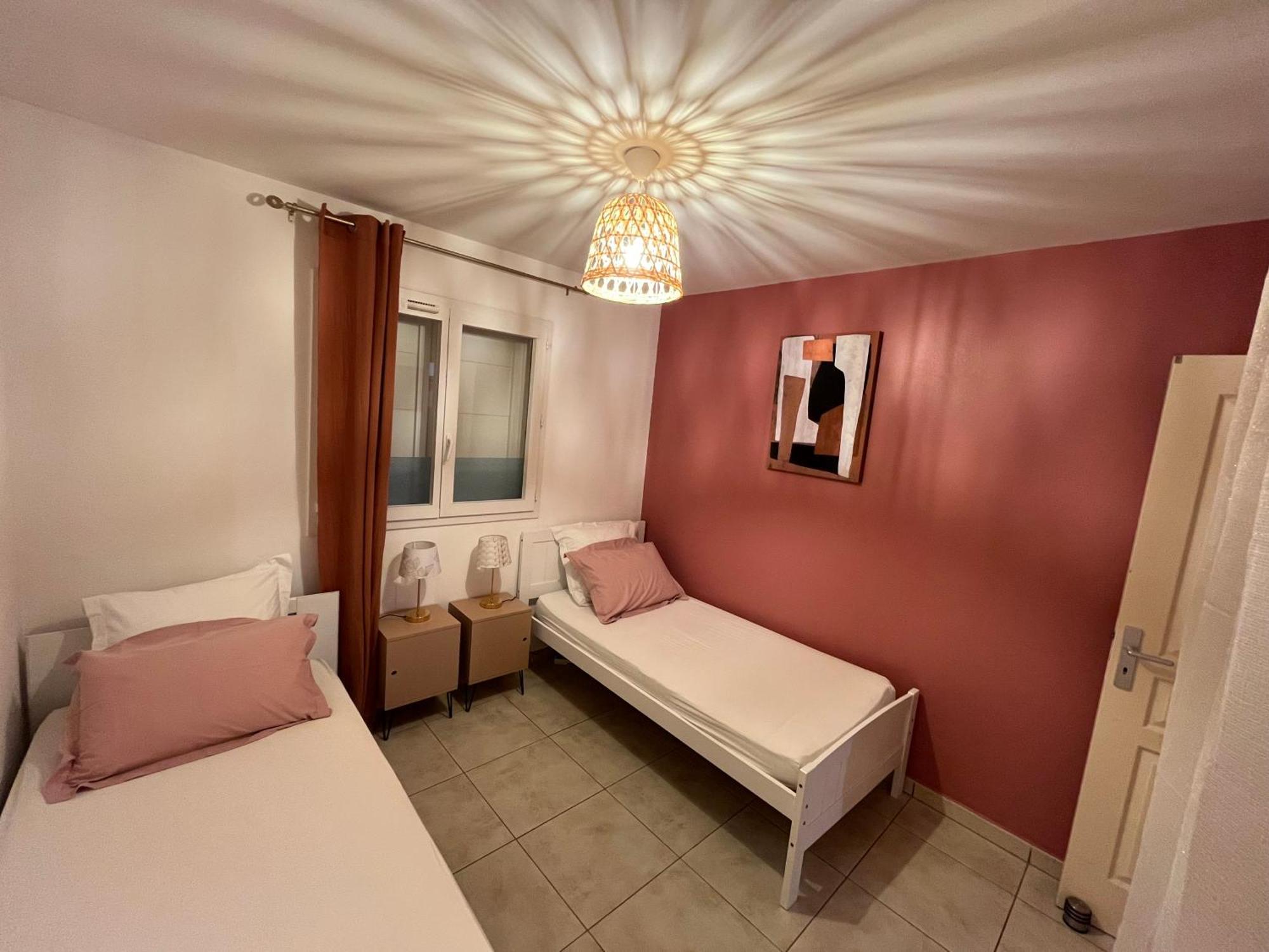 Villa Osao Panahy Le Patelin Exteriör bild